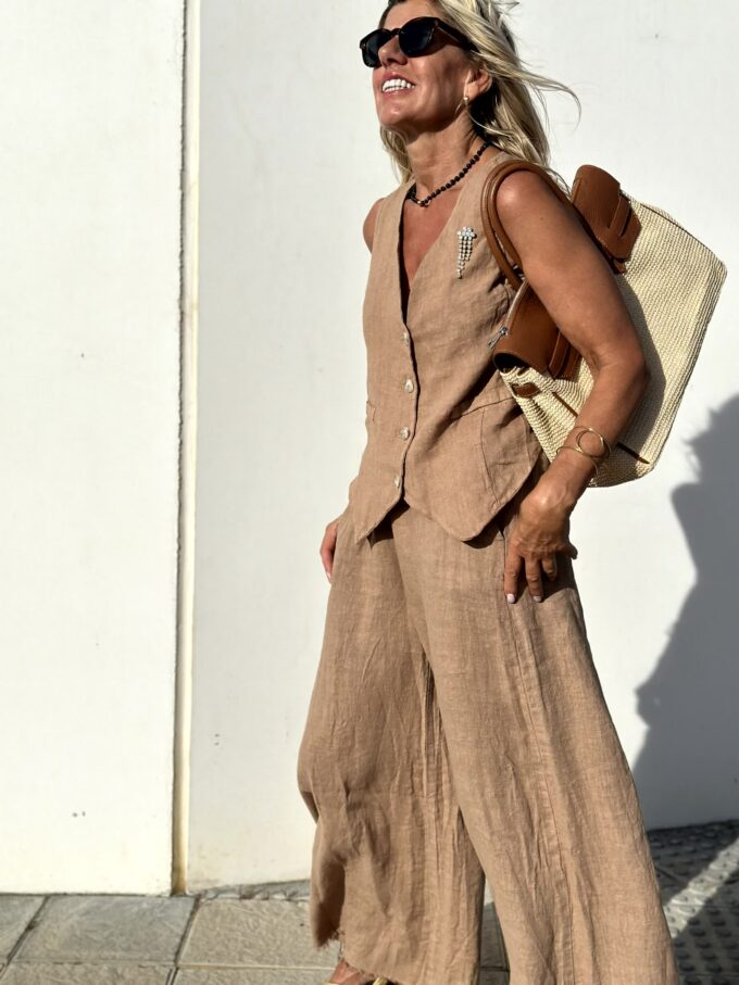 Chic Khaki Women’s Vest and Wide-Leg Trousers Set