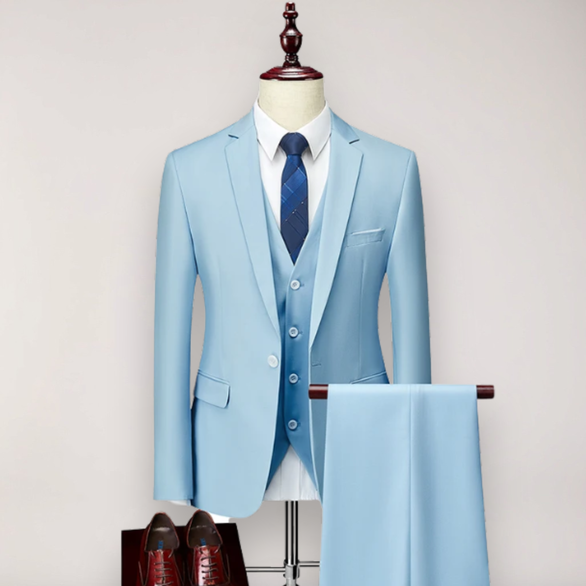 Men’s Three-Piece Slim Fit Suit – Tailored Blazer, Waistcoat and Trousers for Formal Events