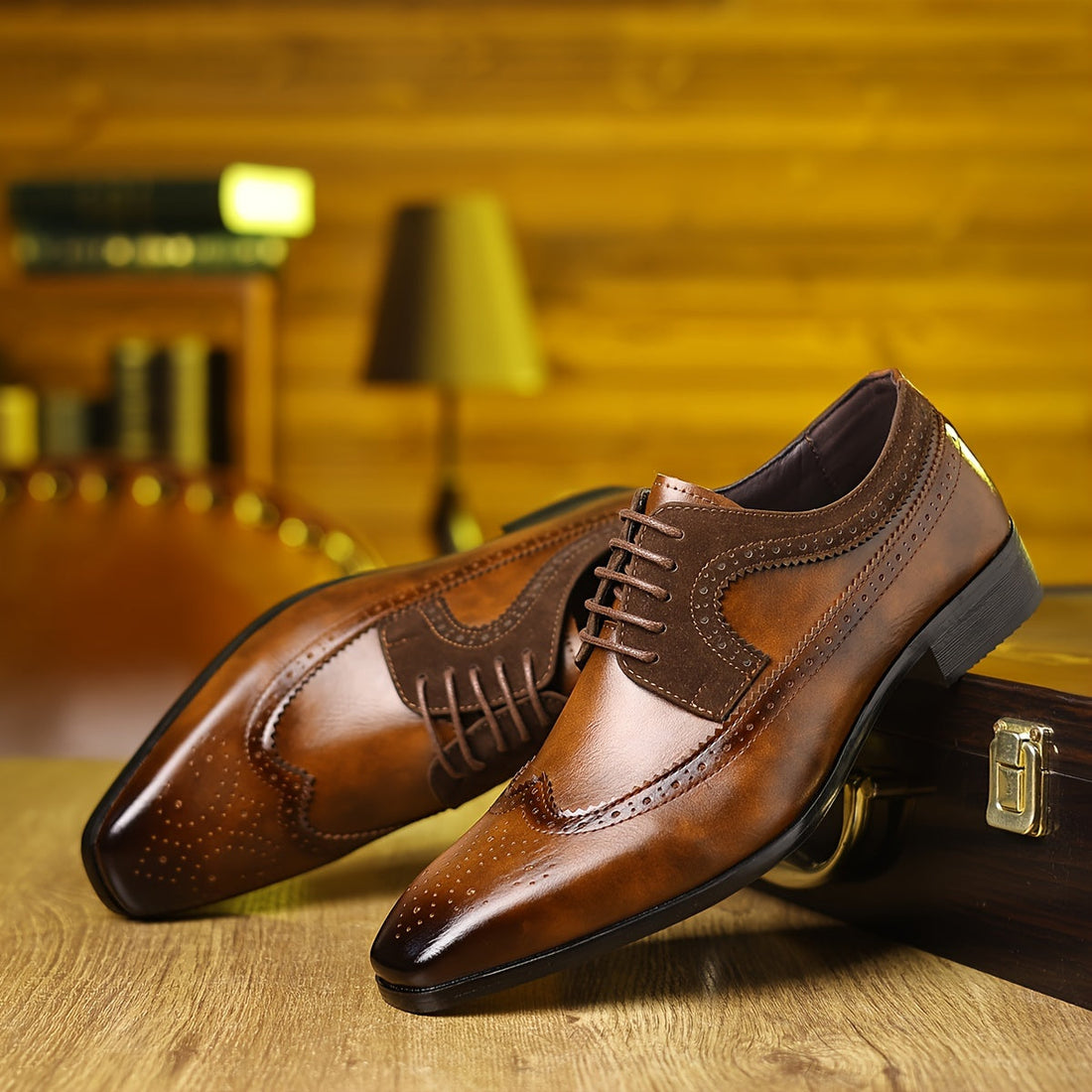 Men’s Two-Tone Wingtip Oxford Brogues – Distinctive Style for Formal and Smart-Casual Wear