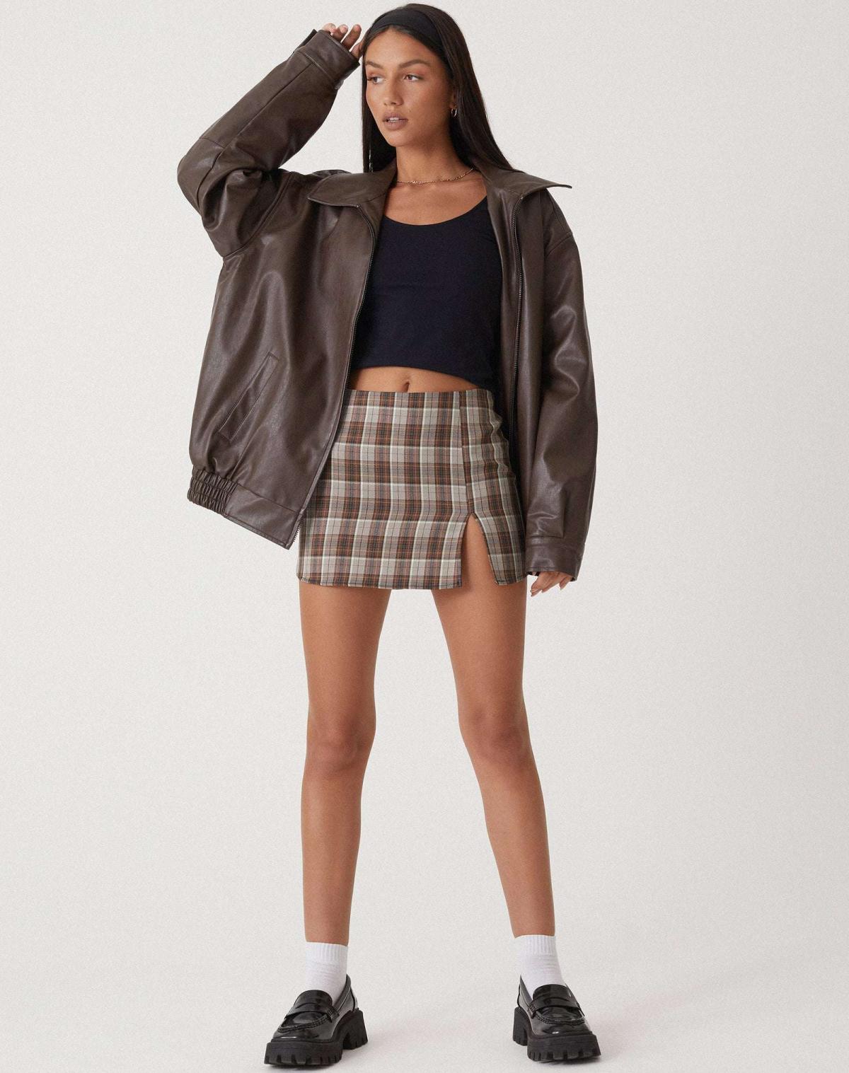 Women’s Leather Jacket – Oversized Fit – Zipper Front – Hip Length Casual Outerwear