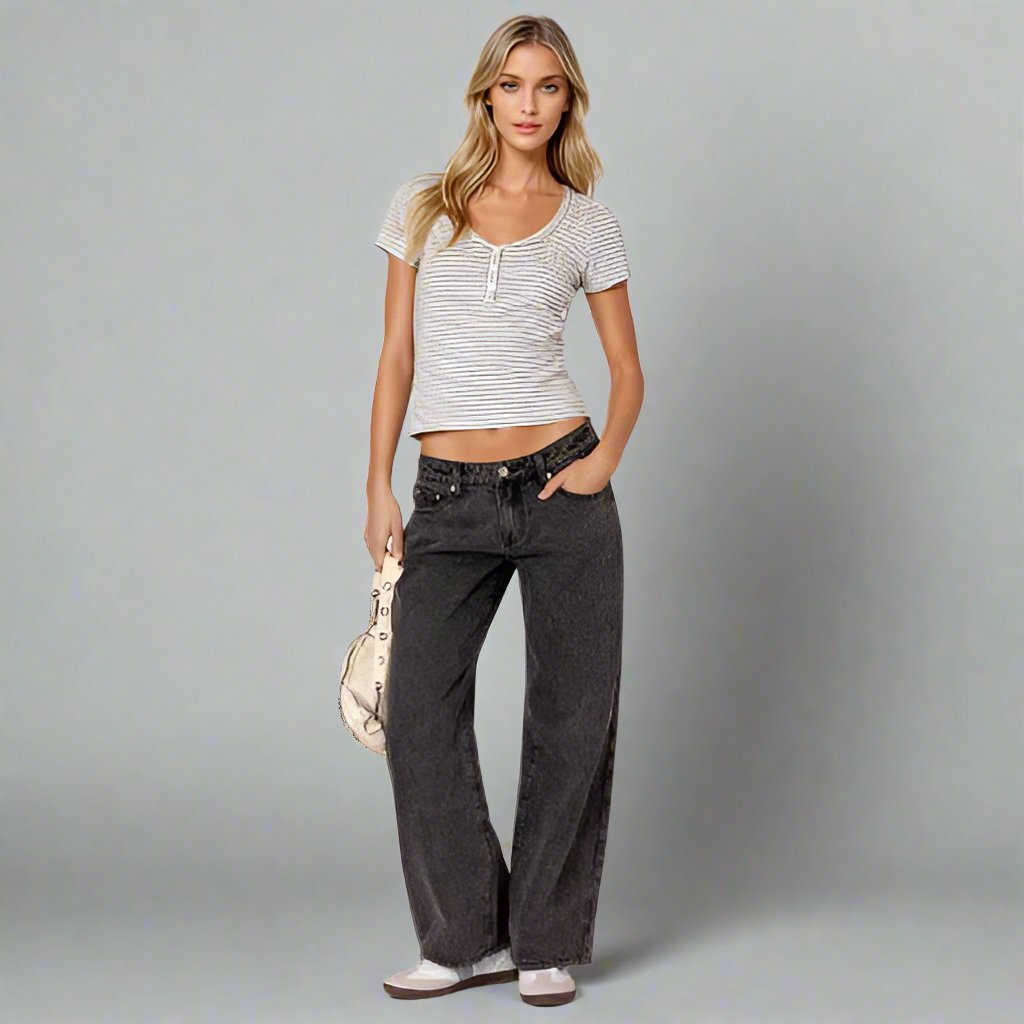 Women’s Low-Rise Wide Leg Jeans – Y2K Inspired Casual Style