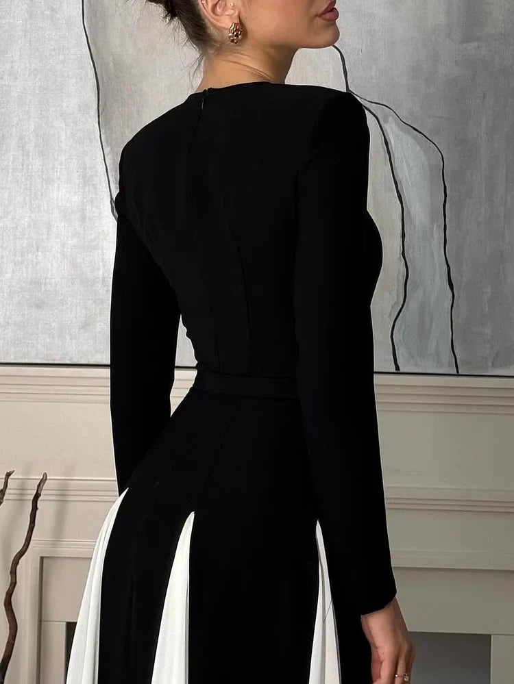 Women's Black And White Formal Maxi Dress - Colour Block - Long Sleeve - Fitted